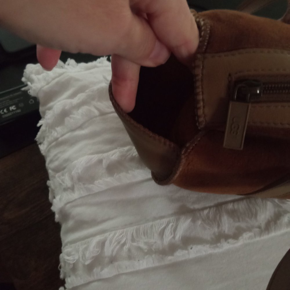 Ugg Barrell Bag - image 7